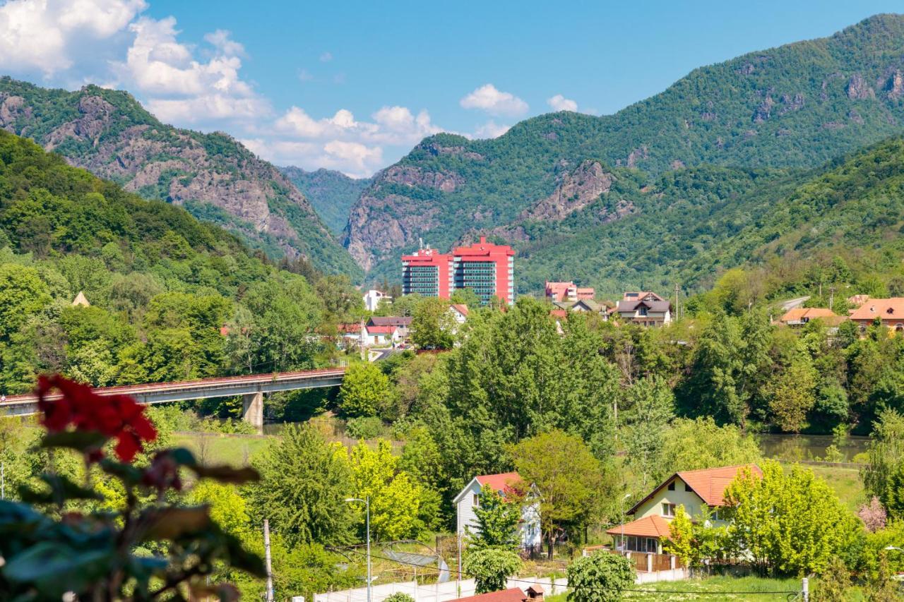 Hotel Orizont Călimăneşti Exterior foto